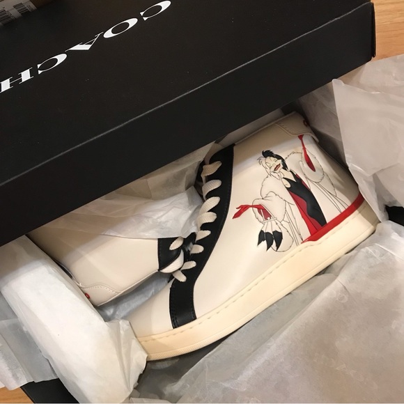 🥰 Disney X Coach Clip High Top Sneaker Cruella Motif Women - Picture 4 of 9
